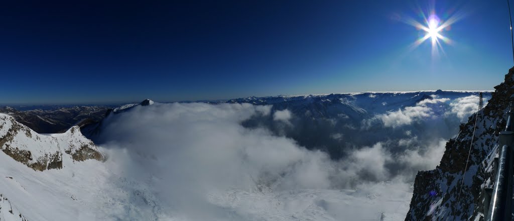 Bergstaition Hintuxer Gletscher 10-2011 by Rene Soukup