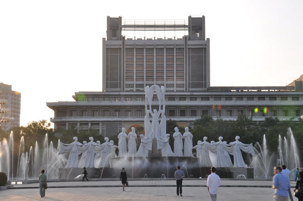 Pyongyang Fontain by afchagen