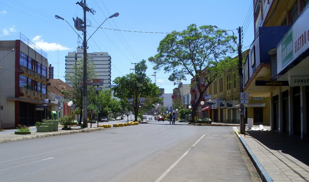 VISTA PARCIAL DO CENTRO DE CARAZINHO by Darlan Corral