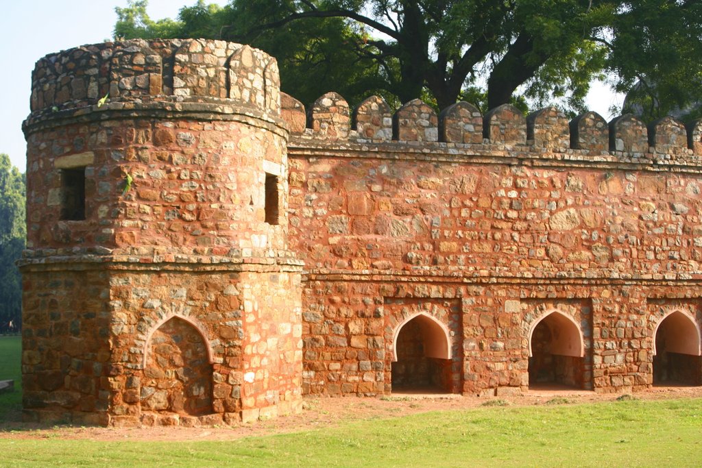 Outer Enclosure of Sikander Lodi's Tomb by Nomad