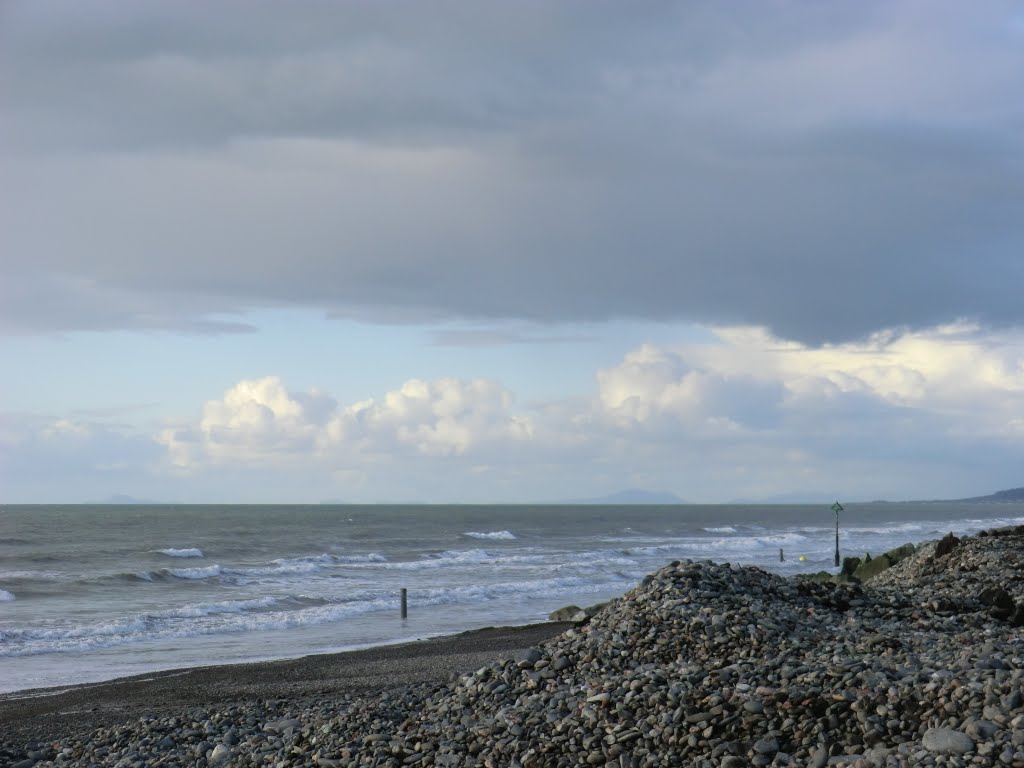 Borth, UK by Annette Strauch