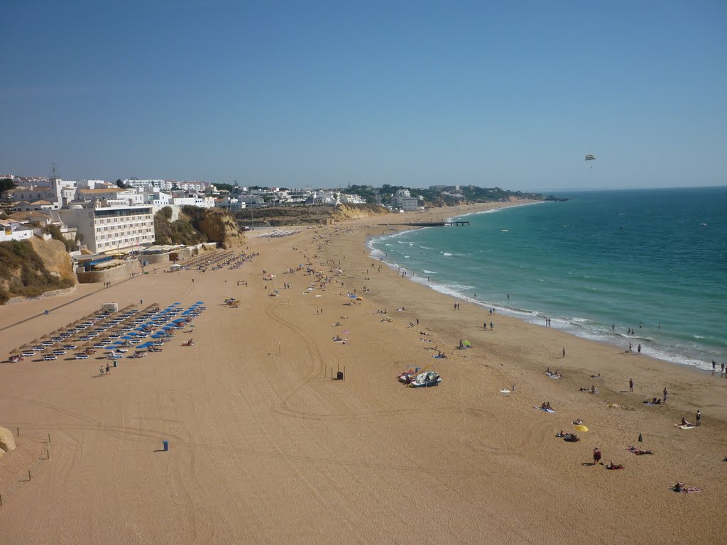 Albufeira beach by squirtleprechaun