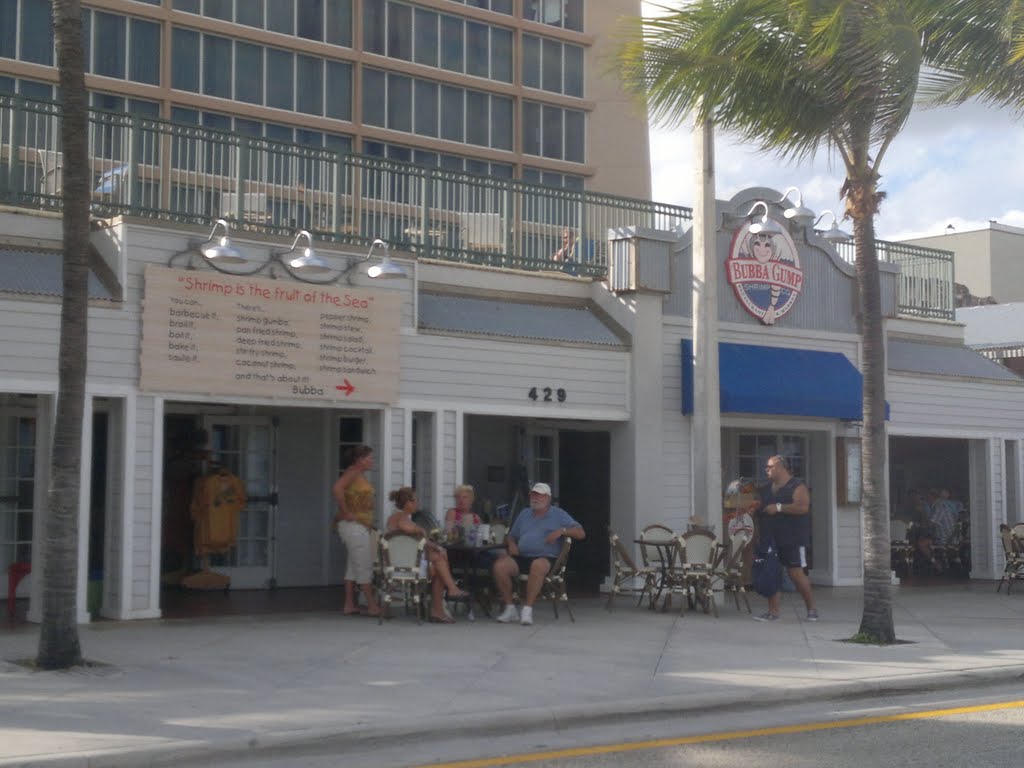 Central Beach, Fort Lauderdale, FL by Julio Guzman