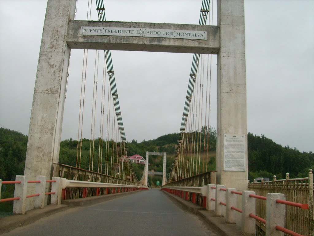 Puente sobre rio imperial by r.castillo