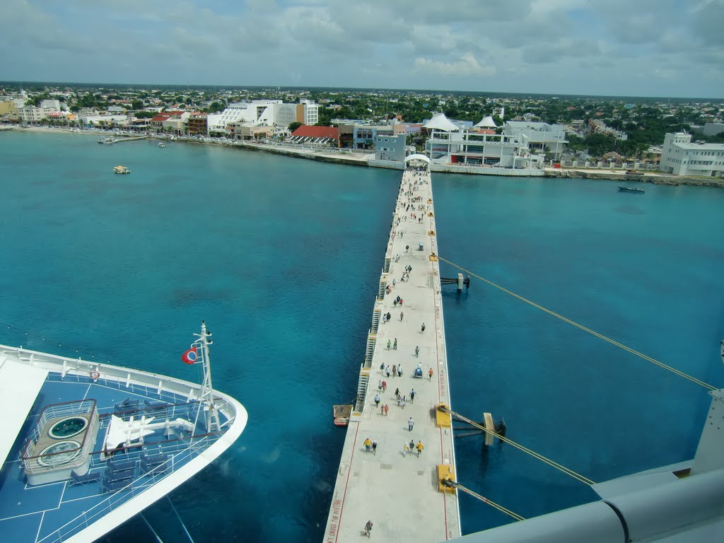 Cozumel Mexico by perezmontejo