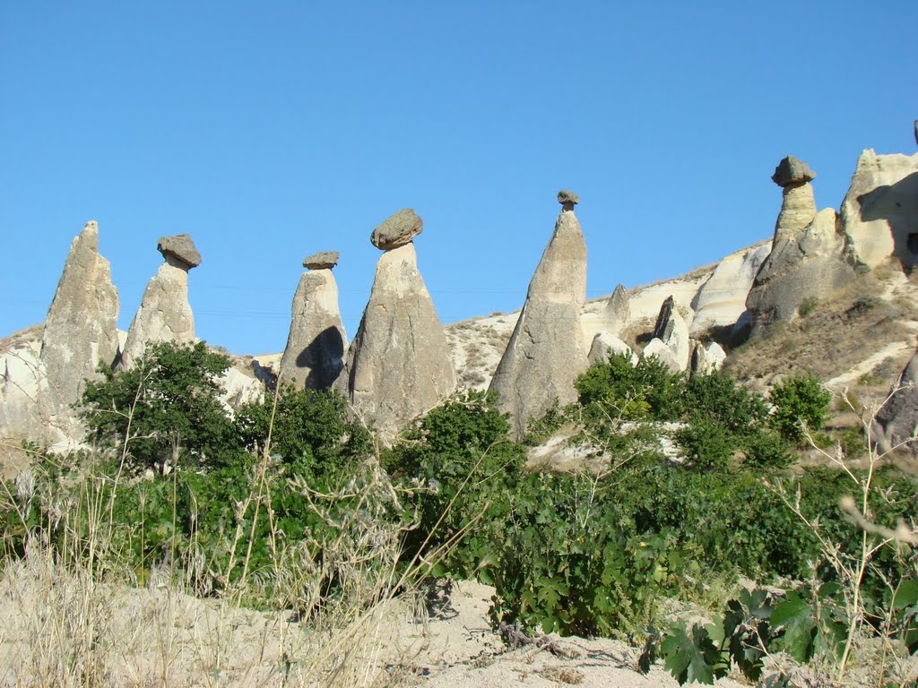 12-09-2011 Cappadoce, Cavusin, promenade pédestre vers le site de Pachabagi by Frédéric FATH