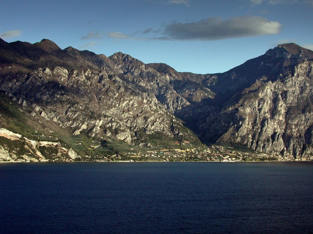 Limone, Lago di Garda by JustforFun