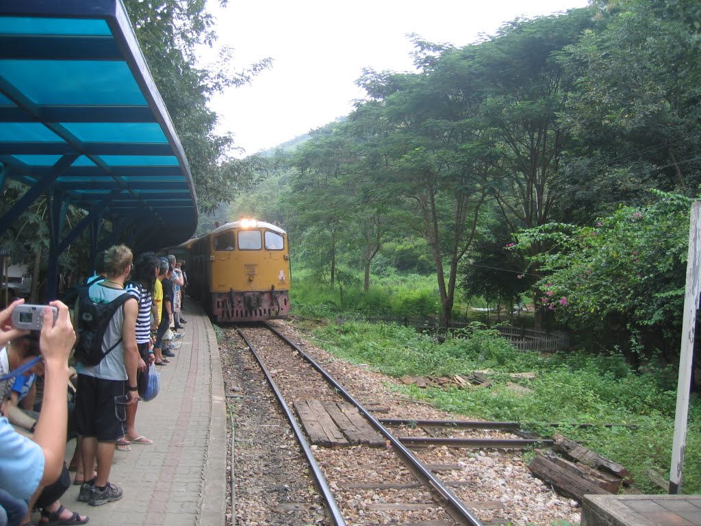 Tham Krasae Railwaystation by Martin Bertram