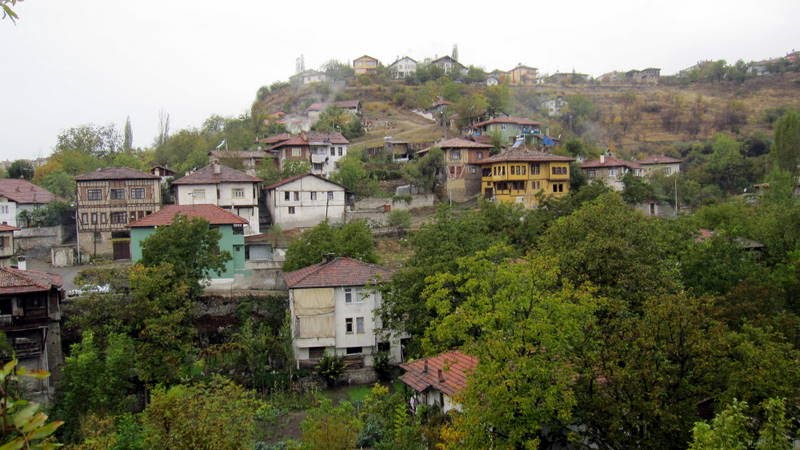 Yeşil Safranbolu mahallesi Osman Ünlü by Osman Ünlü