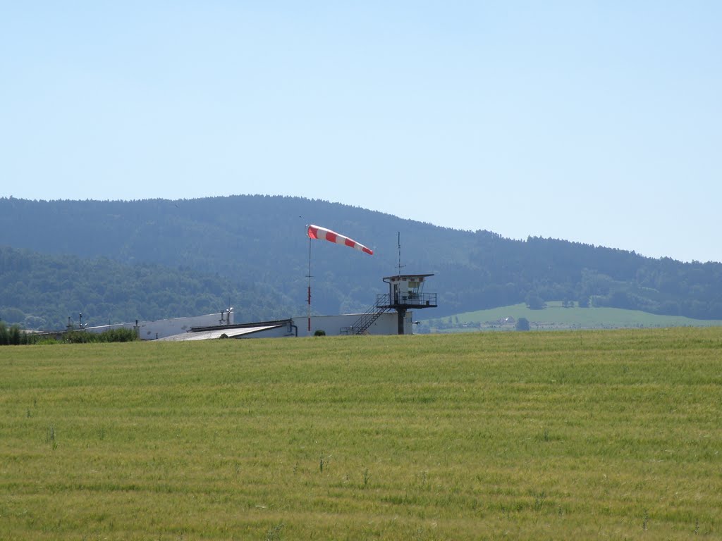 Aero Club airport Šumperk - view from the road / Letiště Aeroklubu Šumperk - pohled od silnice by DM brothers