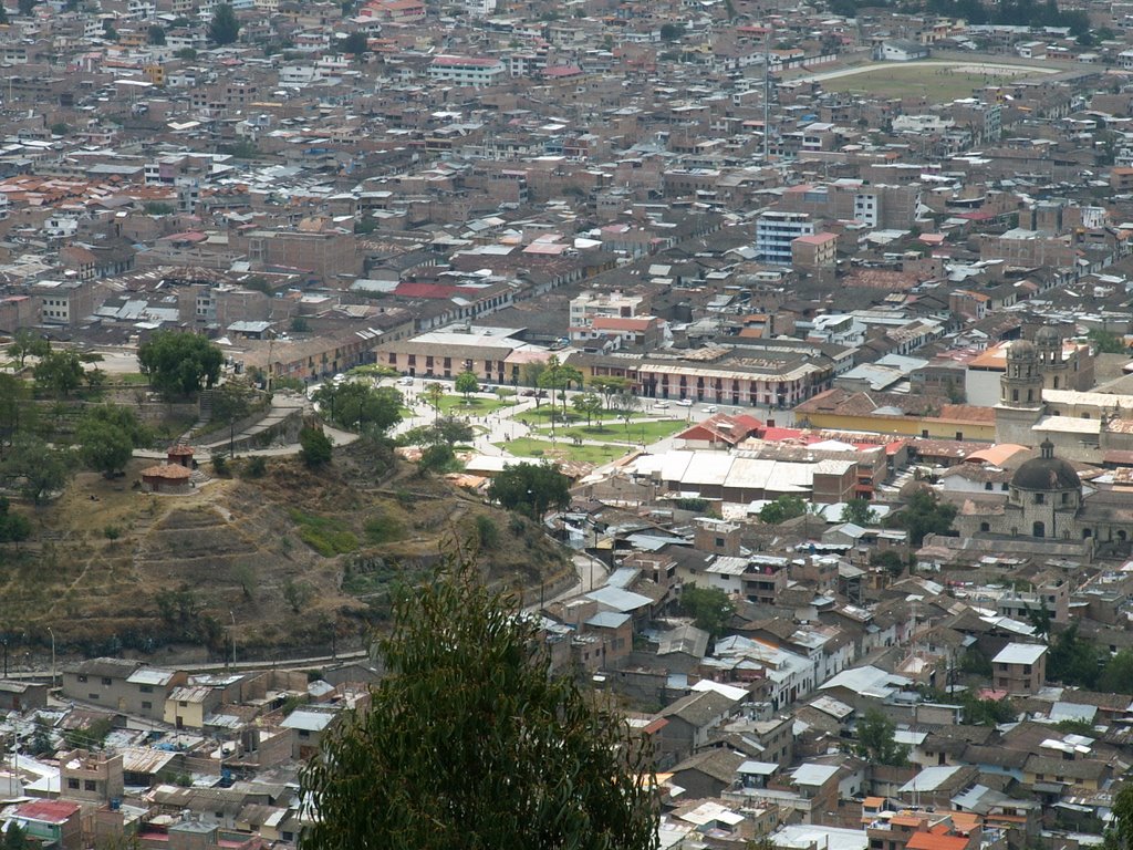 Cajamarca / Plaza de Armas by Yvan Menetrey