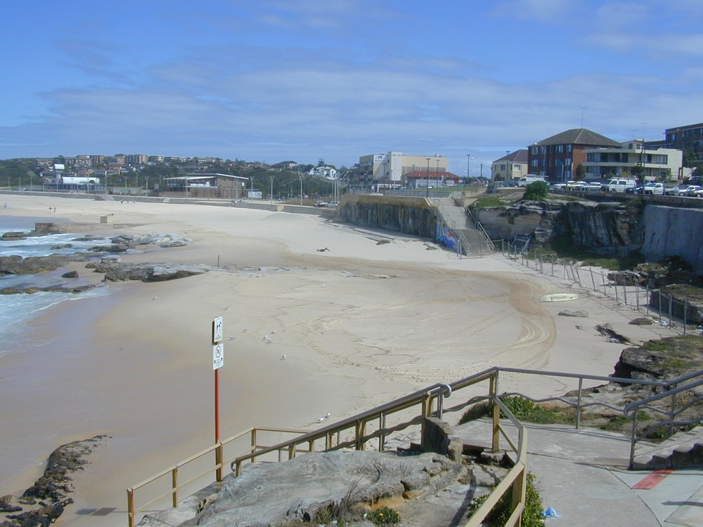 Maroubra Beach 3 by Stephen Drew