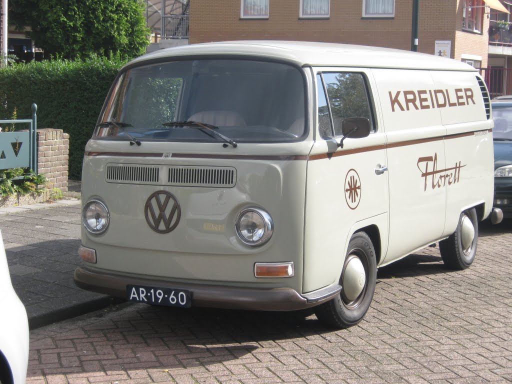 Volkswagen Transporter T2 van, Rotterdam by John Rotterdam