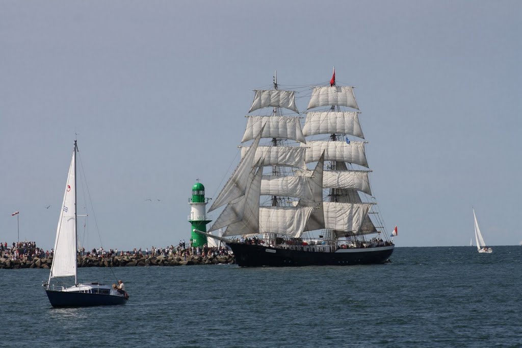 Hanse Sail 2011 by MJ-Fotodesign