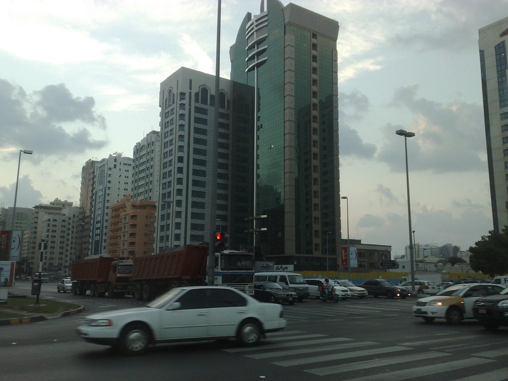 Al-Falah Street from Al-Najda Street 01 by kantylis