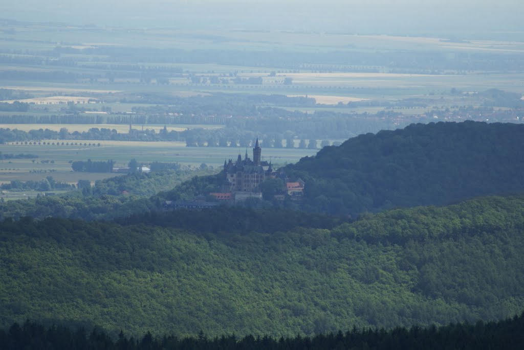 Blick vom Ottofelsen zum Schloss Wernigerode (Harz) by Atheistin