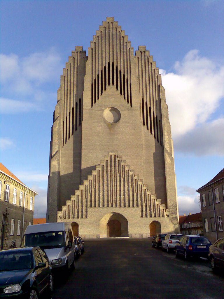 Grundtvigskirken by Jørgen Laybourn