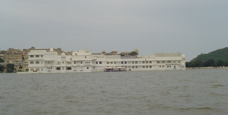 Lake Palace by ASHISHPALIWAL