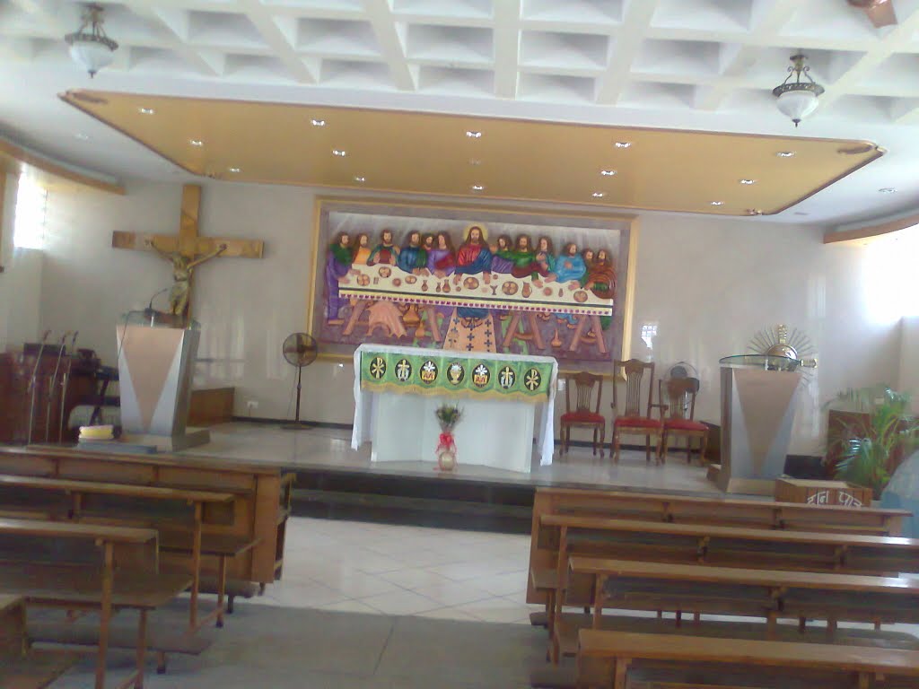 Alter at St. Marks Church, Punjabi Bagh, New Delhi by suchitaxaxa