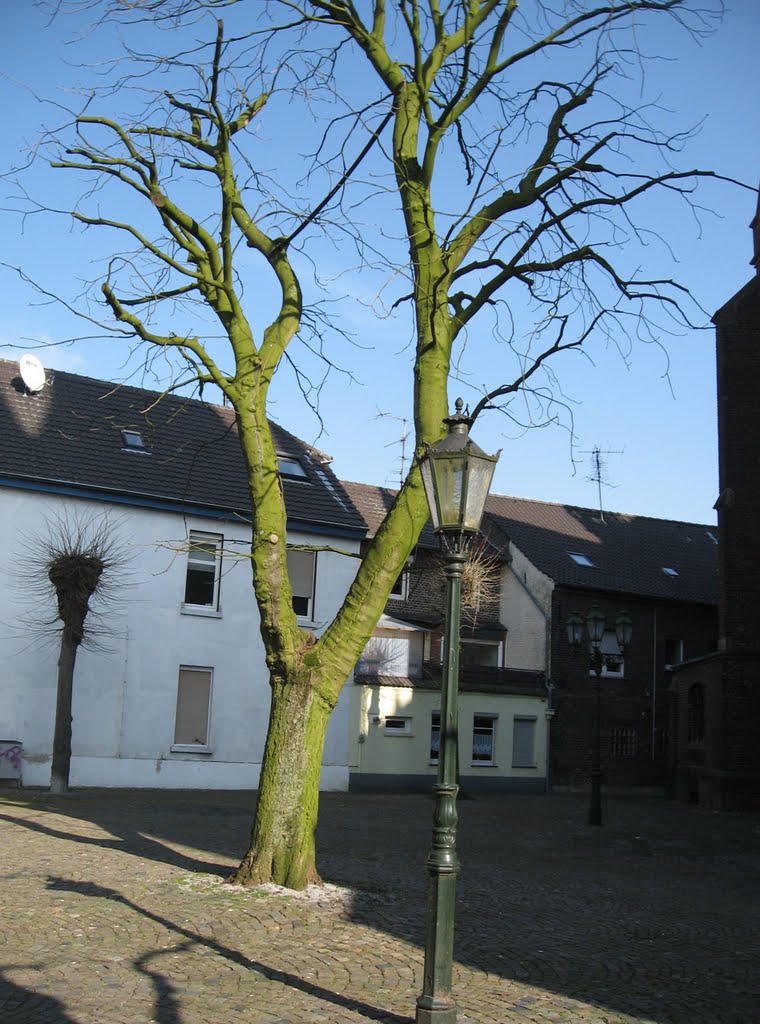 Aldekerk ...Kirchplatz ... by eichhörnchen