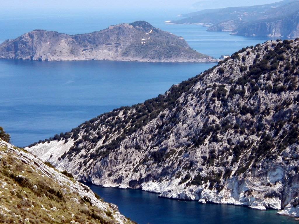 Looking north above Myrtos beach by RogerSmith1946