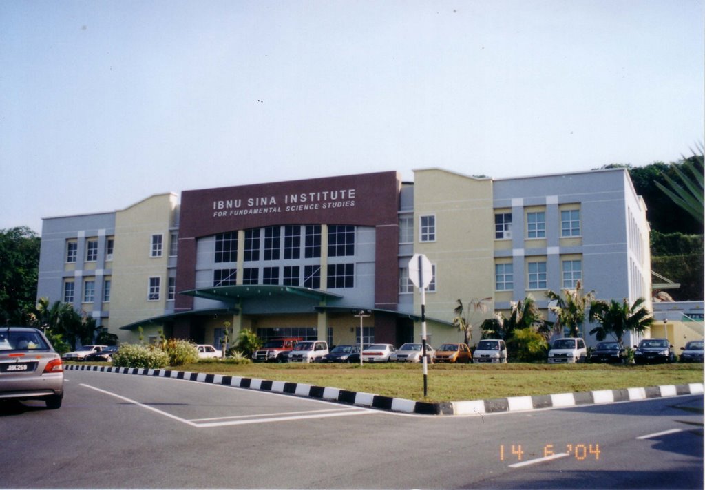 Ibnu Sina Institut by brevi