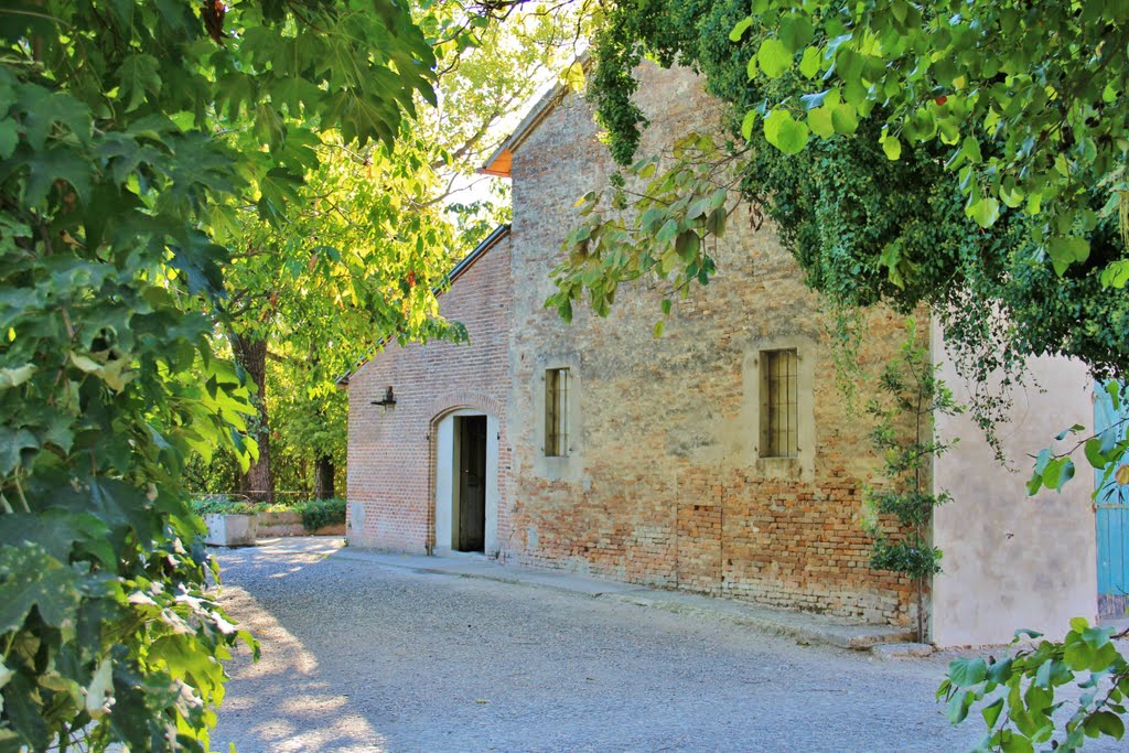 Chiesa antica Grancia Benedettina - Sanguigna - 43052 Colorno by alfonso minoli