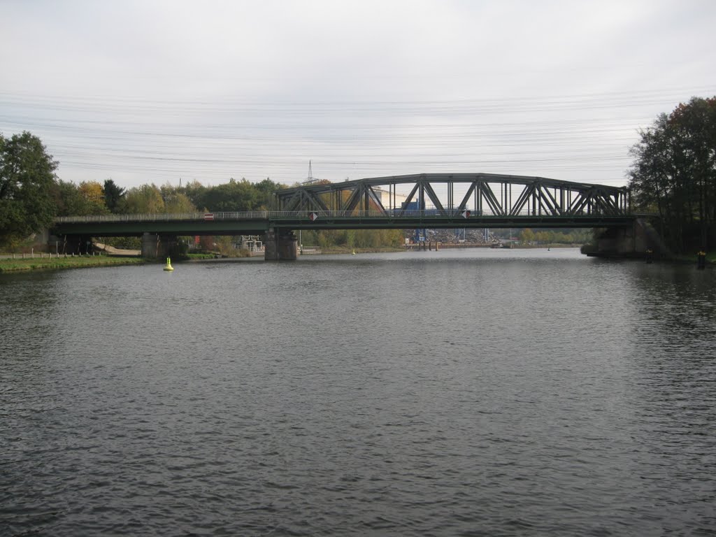 Eisenbahnbrücke Hanekenfähr by Reuam Relges