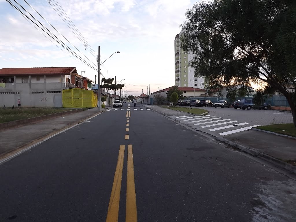 Rua Londrina by Lindolfo Jorge