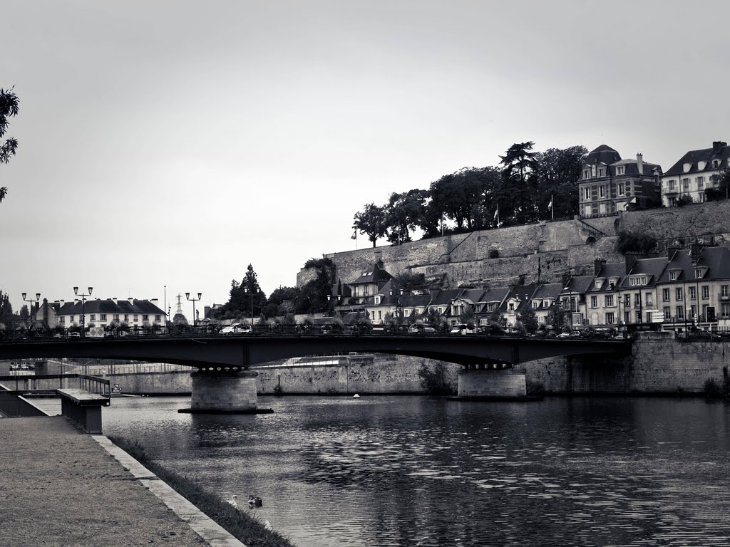 Pontoise - Pont by Elladan