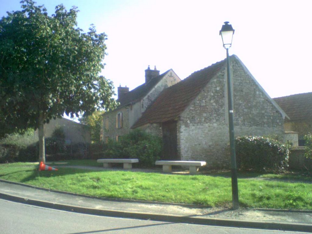 Angle chemin de la Ratelle/place Jules Guesde by Cyril Gr