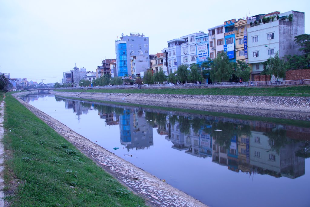 HÀ NỘI - Sông Tô Lịch. Đoạn qua Hạ Đình by Đăng Định