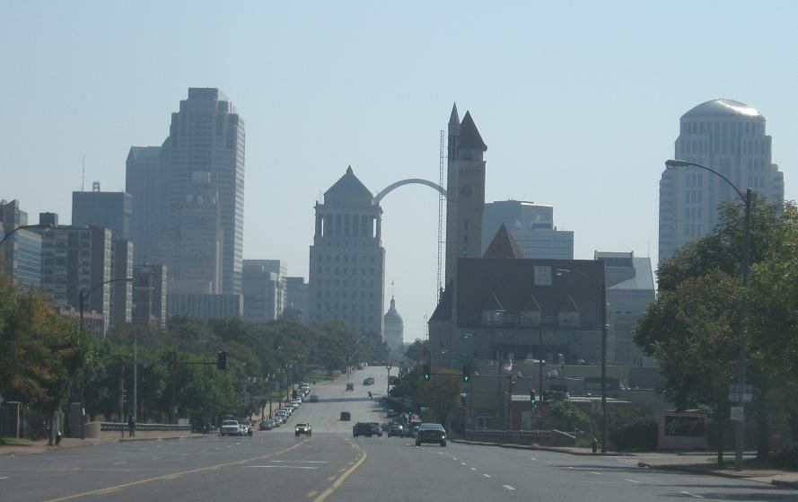 St. Louis Skyline by dougules