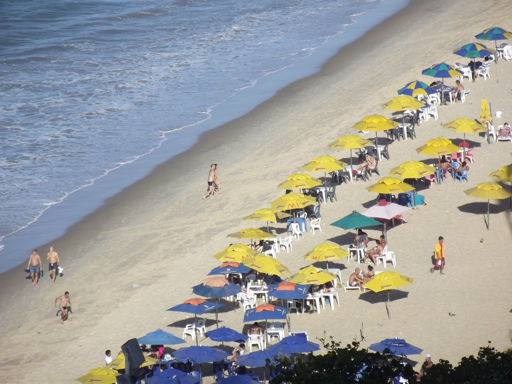 PRAIA MEIRELES - FORTALEZA - CE by ELIZABETE M REGGIANI