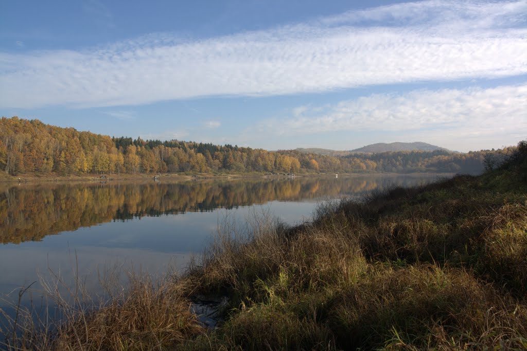 Pilichowickie odbicia / Reflections from Pilichowickie Lake by Krzysztof Nocoń