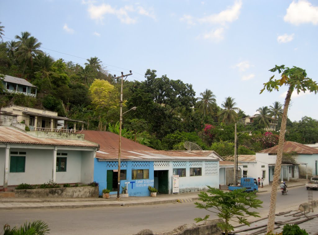 Views of Old Town Baucau near the Mercado Municipal by Global Explorer