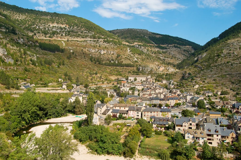 Sainte-Énimie (Lozère) by Bernard Bost