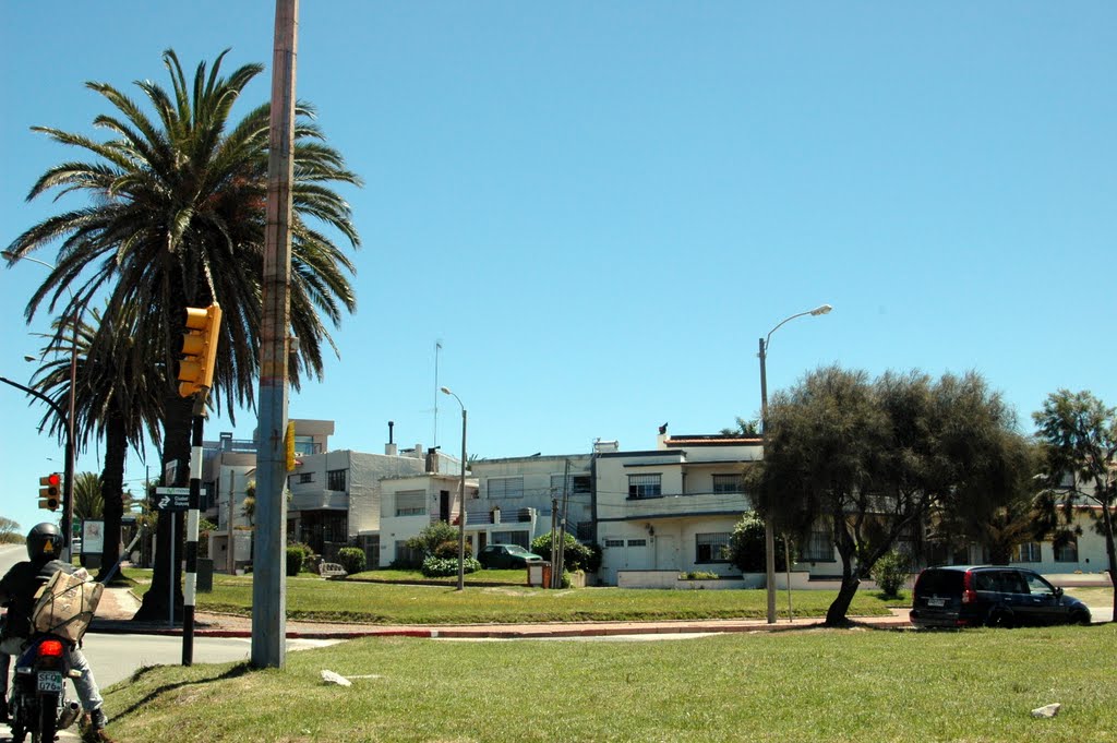 Coimbra esquina Ciudad de Guayaquil by servicioti