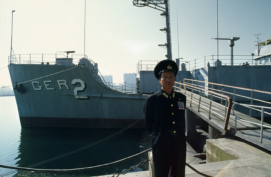 Navy Veteran in front of Captured USS Pueblo by Stefan Sonntag (zere…