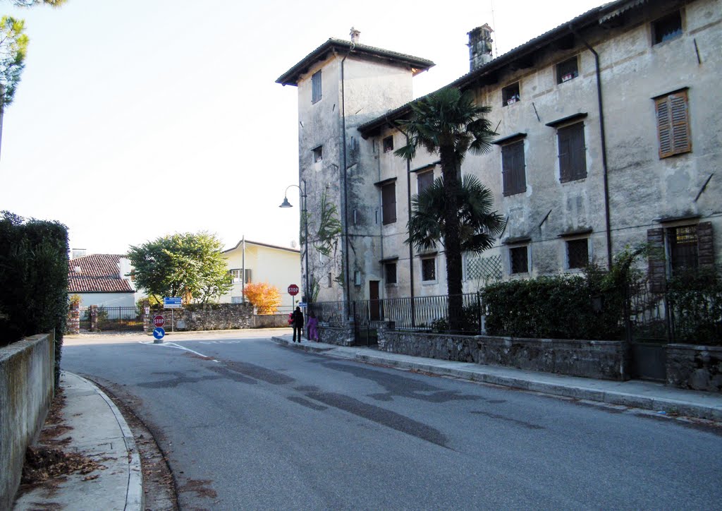 Aiello del Friuli (UD) Via Cavour Castello de Bona Urbanis XVII° Secolo by MaurizioTex