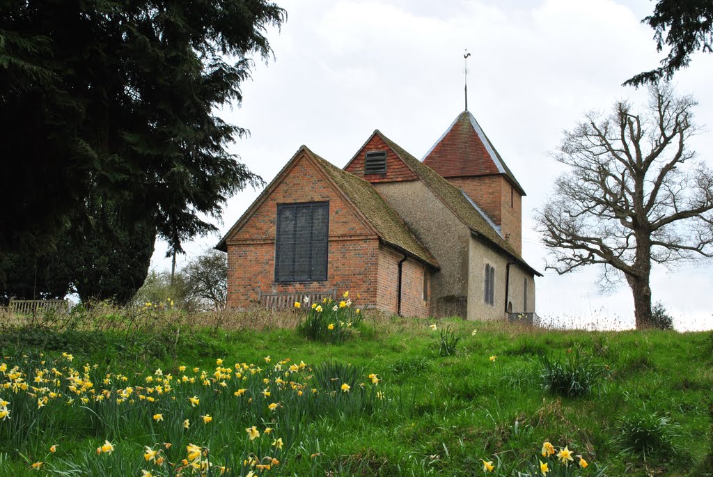 St Peter's Church, Tadley by Andy Baxter