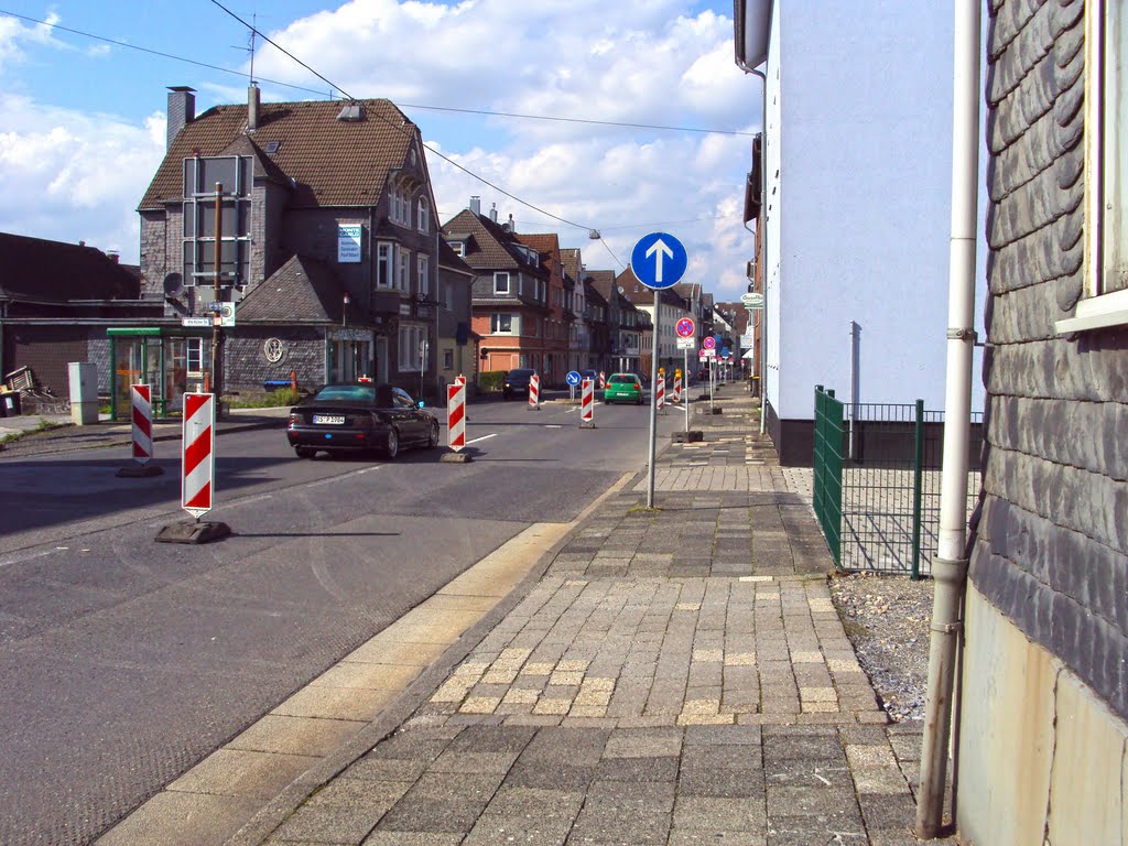 Kölner Straße (25.07.2011 während Bauarbeiten) by Markus Feuersenger