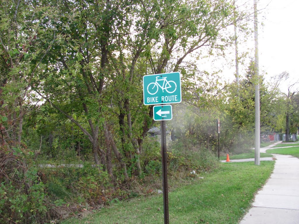 Sign for the Northbrook Village Bike Path by ledavison