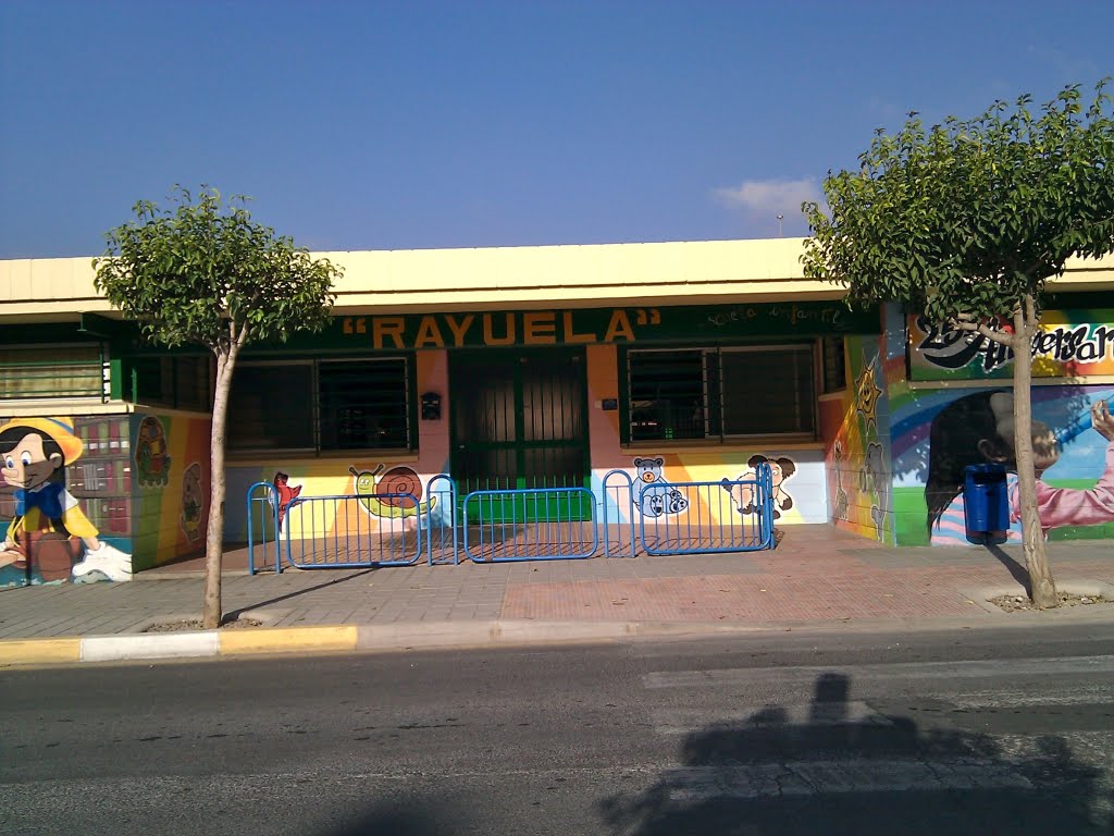 Escola Infantil Rayuela. by J. A. Leal Igual