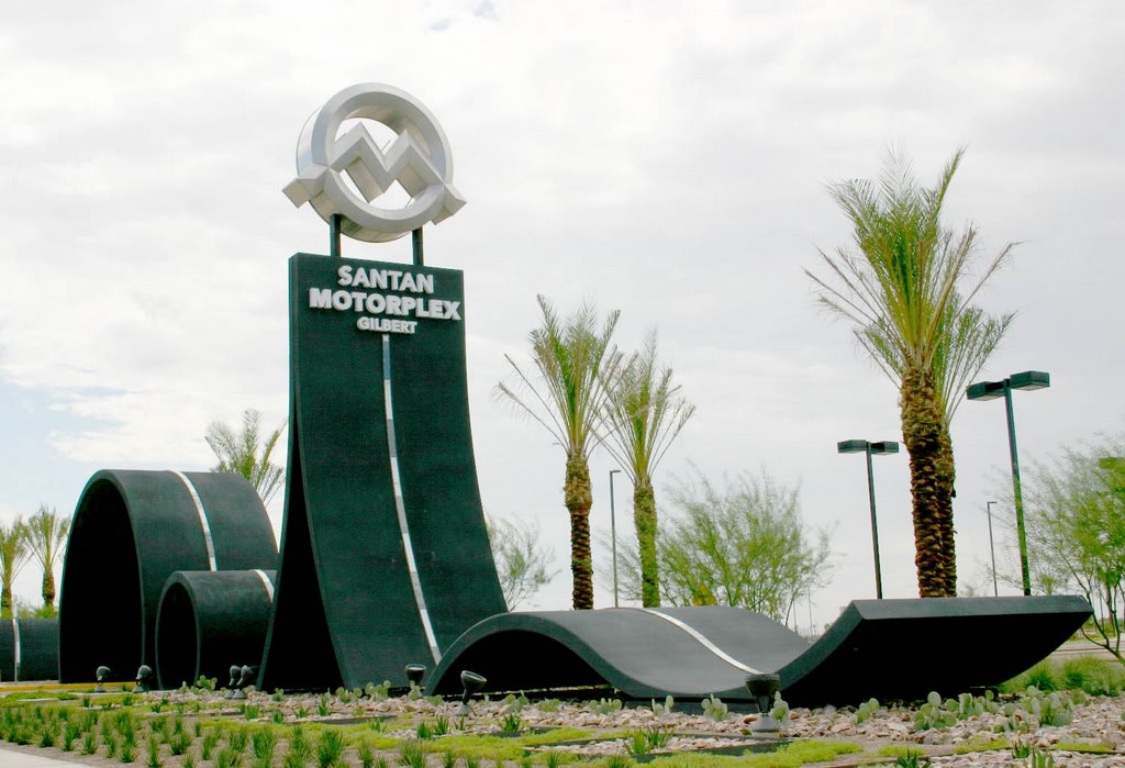 Santan Motorplex sculpture, Looking South-west, Summer 2007 by EnochHenderson