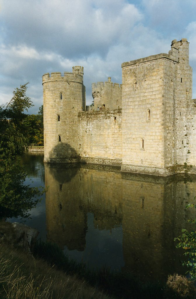 Bodiam Castle Reflected by Senex Prime