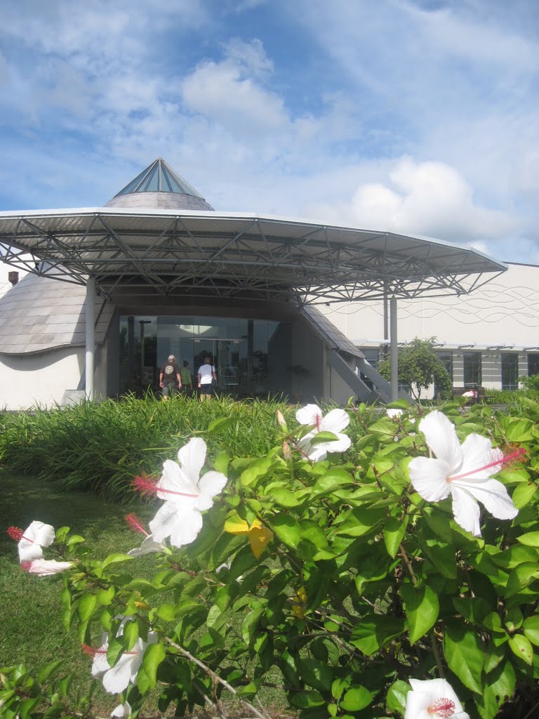 The front entrance to 'Imiloa by jim61773