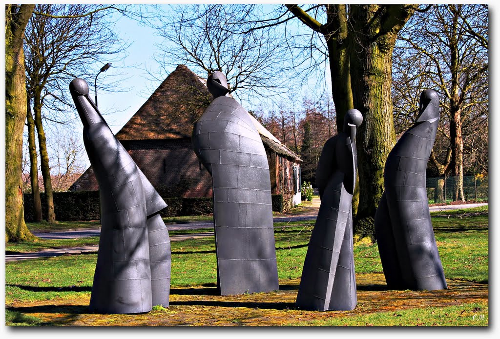 "De gehelmden" (1985) , sculptor Wim Klabbers by © cvandermeijden