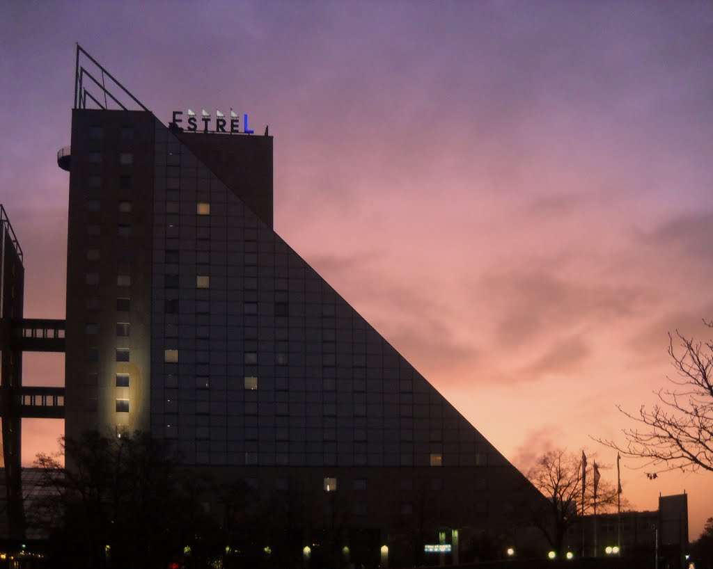 Berlin - Estrel, Sonnenaufgang an der Sonnenallee by Emanuele Sbardella