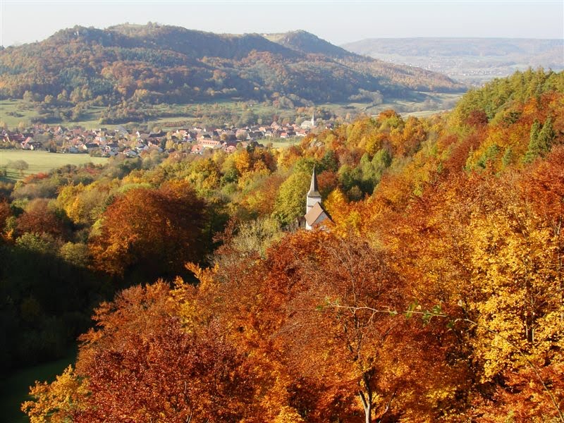 Walberla und Leutenbach im Herbstschmuck by Plumperquatsch